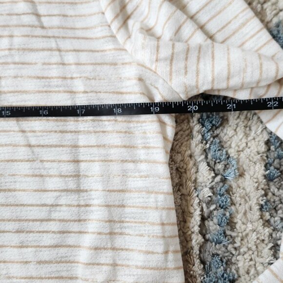 Lauren Conrad Top White Gold Stripe Rayon Stretch Knit Lace Trim || Med EUC - Picture 13 of 15